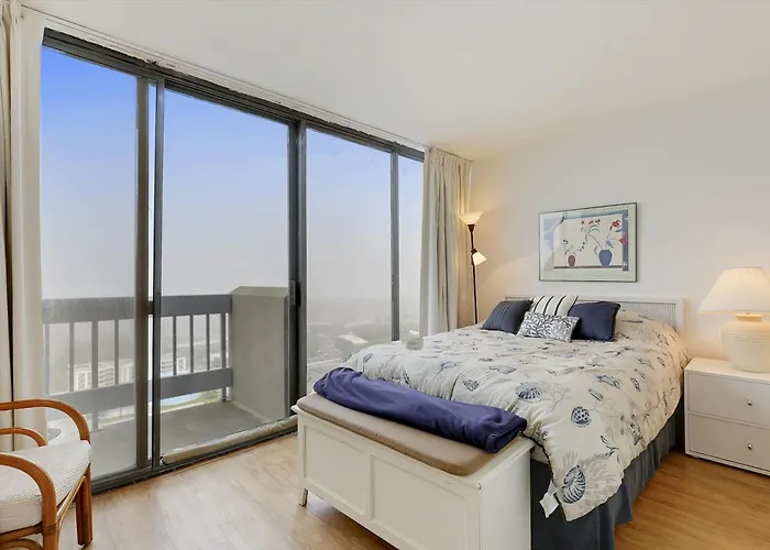 Century I Apartment *